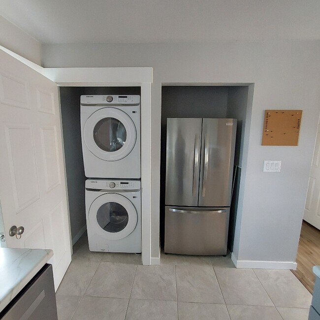 Foto del edificio - 3209 Turnagain St