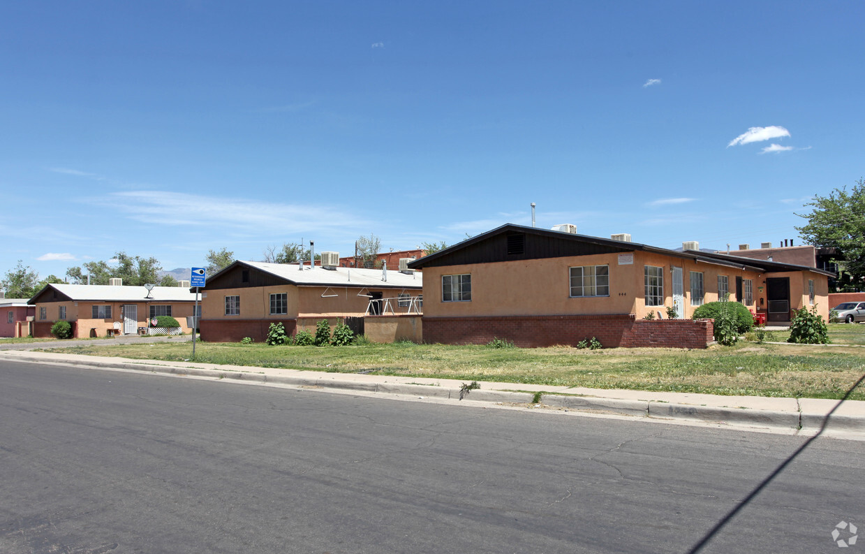 Foto principal - 436-444 Alcazar St SE