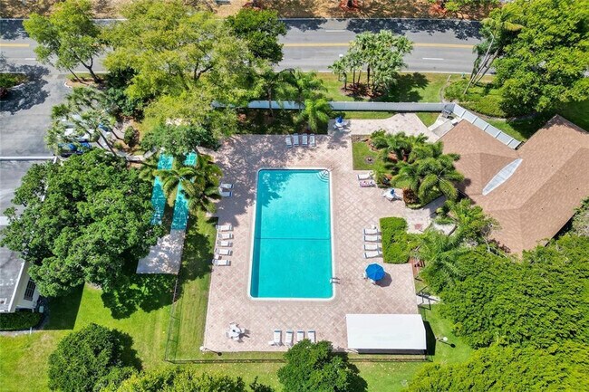 Foto del edificio - 2651 S Course Dr