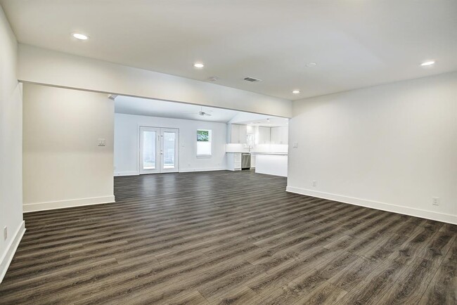 Building Photo - 8927 Pitner Rd