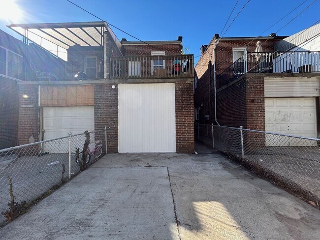 Foto del edificio - 2029 Braddish Ave