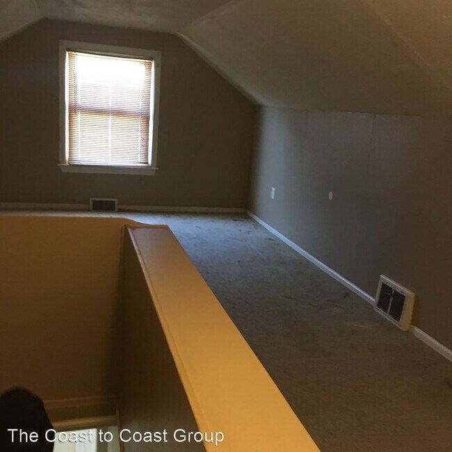 Building Photo - 3 br, 2 bath House - 14636 Ego