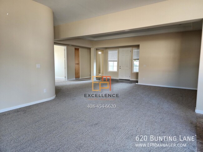 Building Photo - 620 Bunting Ln