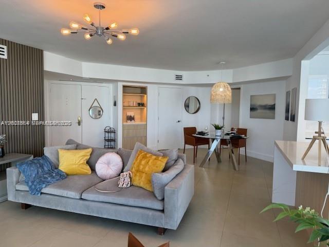Foto del edificio - 6301 Collins Ave