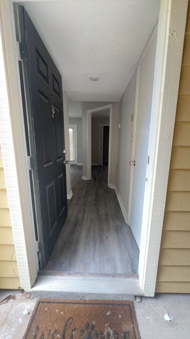 Foto del edificio - Come see this 1 bedroom, 1 bath condo for rent in Central Tampa!