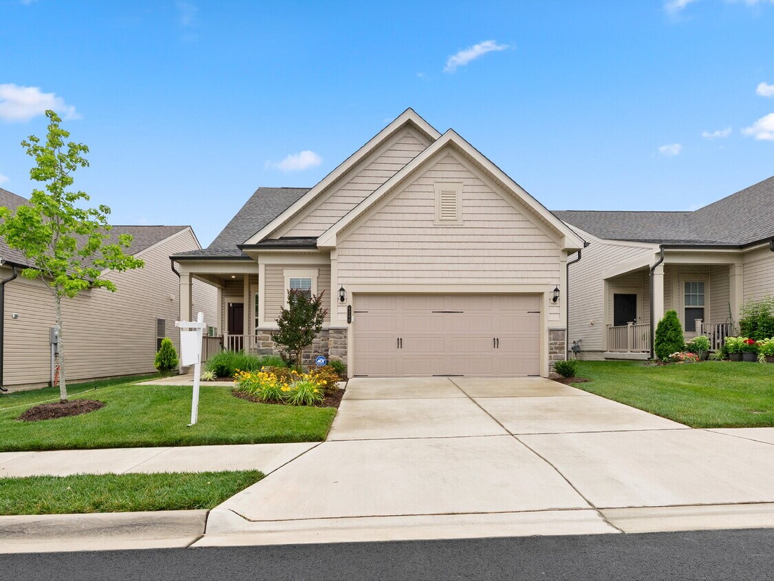 Foto principal - Discover Your Dream Home on Zinnia Lane!