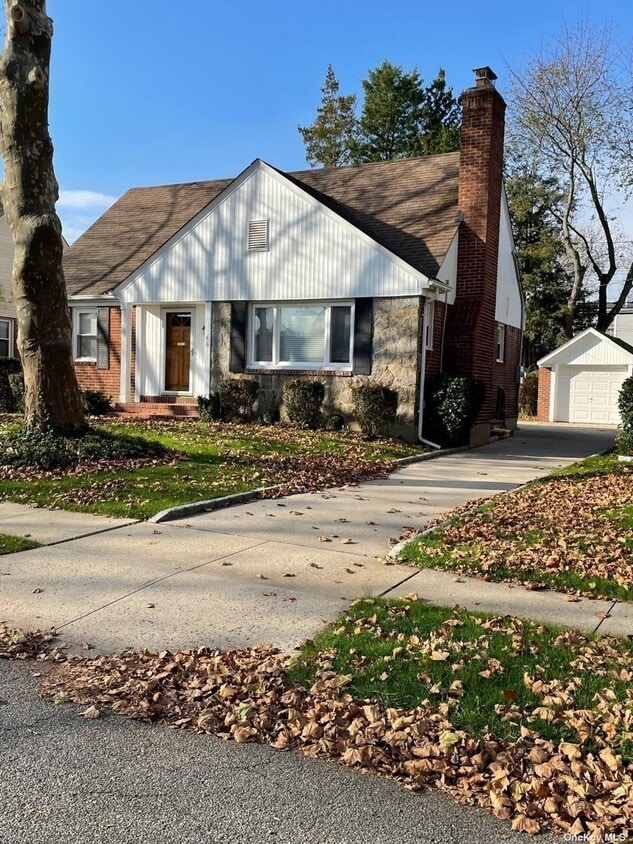 46 Beechwood Ln, New Hyde Park, NY 11040 House Rental in New Hyde