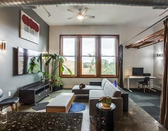 Foto principal - 2502 Live Oak St