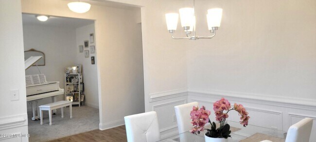 Foto del edificio - 125 Mullingar Dr