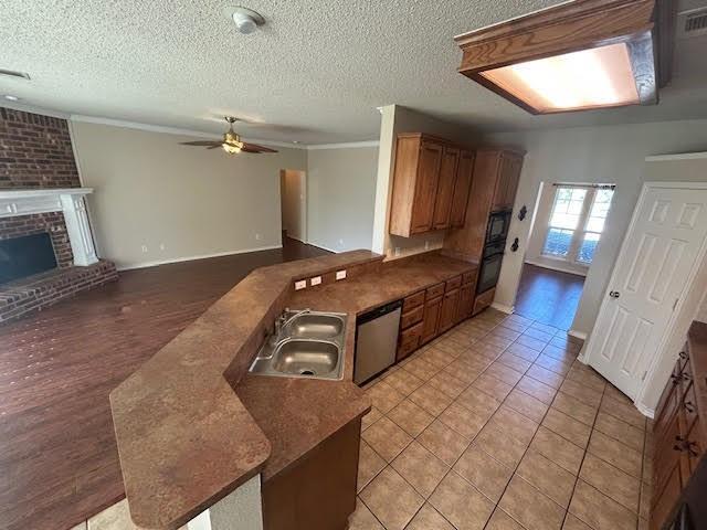 Foto del edificio - 1603 N Timber Brook Dr