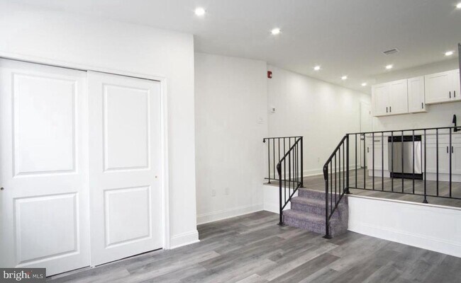Building Photo - 2541 S Clarion St