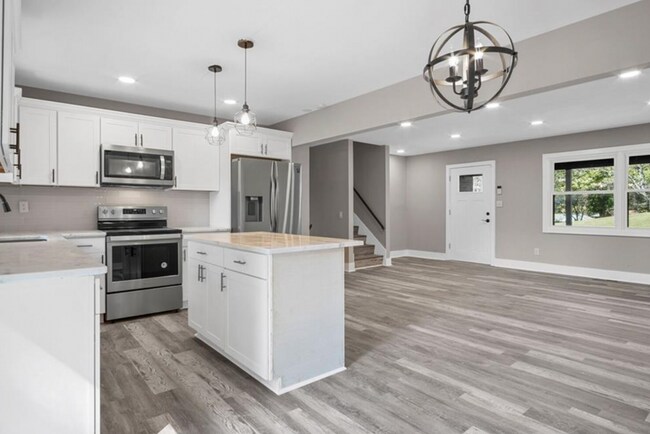 Foto del edificio - 1675 Bouldercliff Ct SE