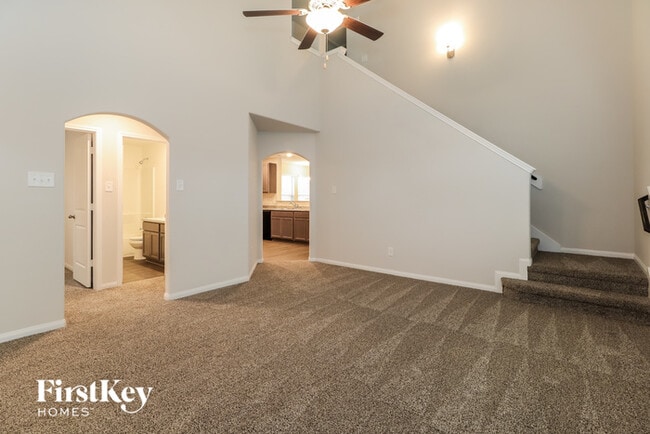 Building Photo - 25621 Roy Rogers Ct