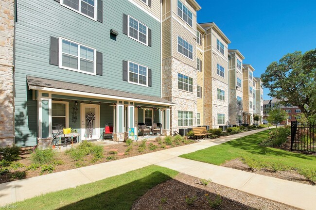 Building Photo - 607 E Sonterra Blvd
