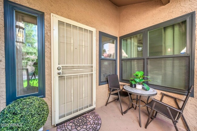 Foto del edificio - 8787 E Mountain View Rd