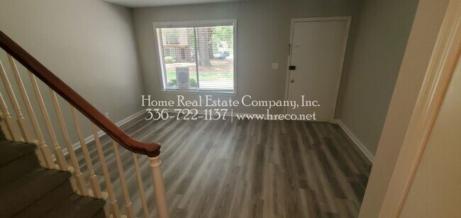 Foto del edificio - 1449 Brookwood Dr