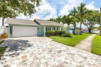 Building Photo - 12103 71st Way