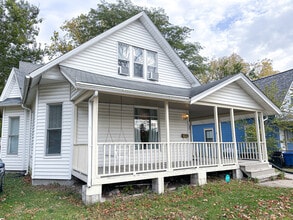 Building Photo - 1325 24th St