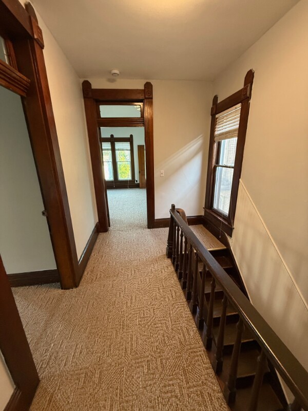 Foto del edificio - 1603 E Oak St