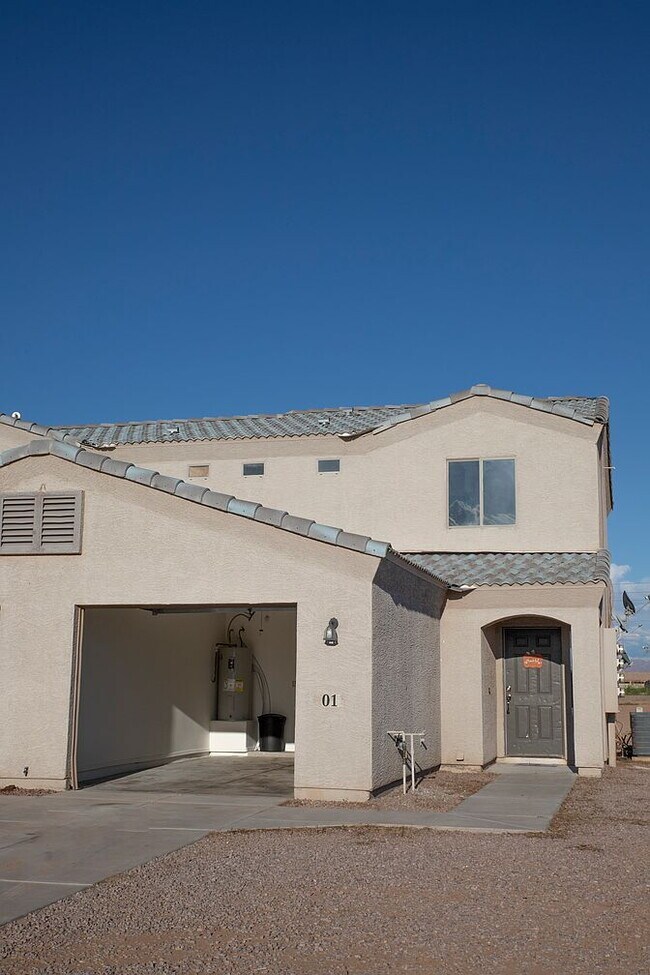Foto del edificio - SINGLE FAMILY HOME.