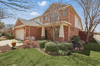 Building Photo - 400 Crossbill Ln