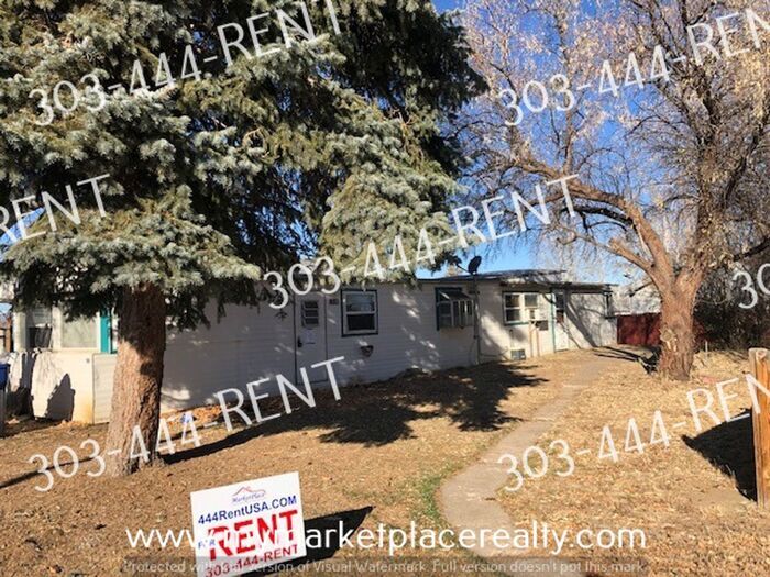 Primary Photo - Cozy home located in Dacono!