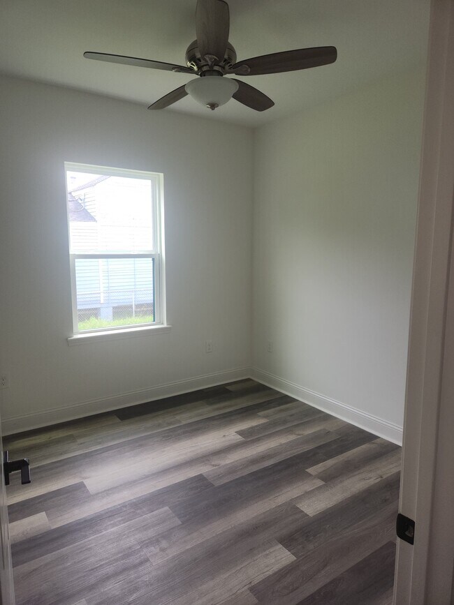 Primer dormitorio - 2033 Conti St