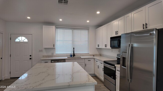 Foto del edificio - 1109 W Broadway Rd