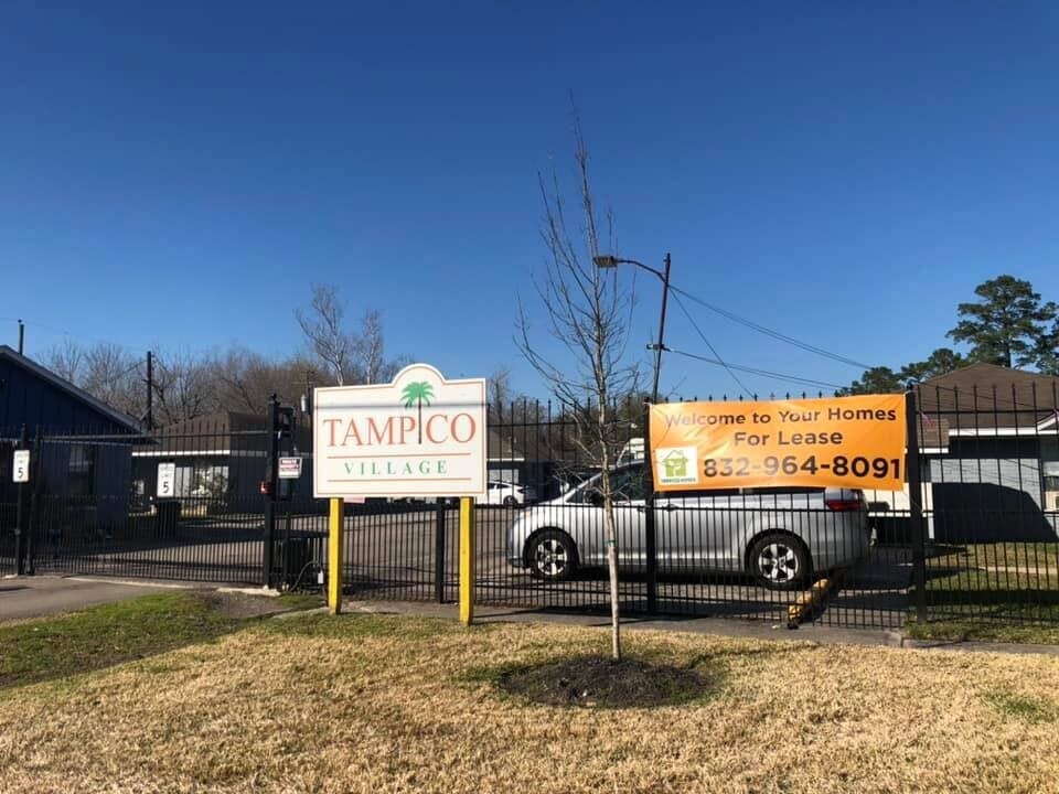 Foto principal - 4403 Tampico St