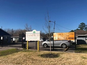 Building Photo - 4403 Tampico St