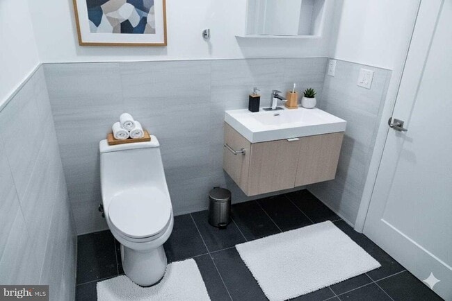 Building Photo - 7248 Rising Sun Ave