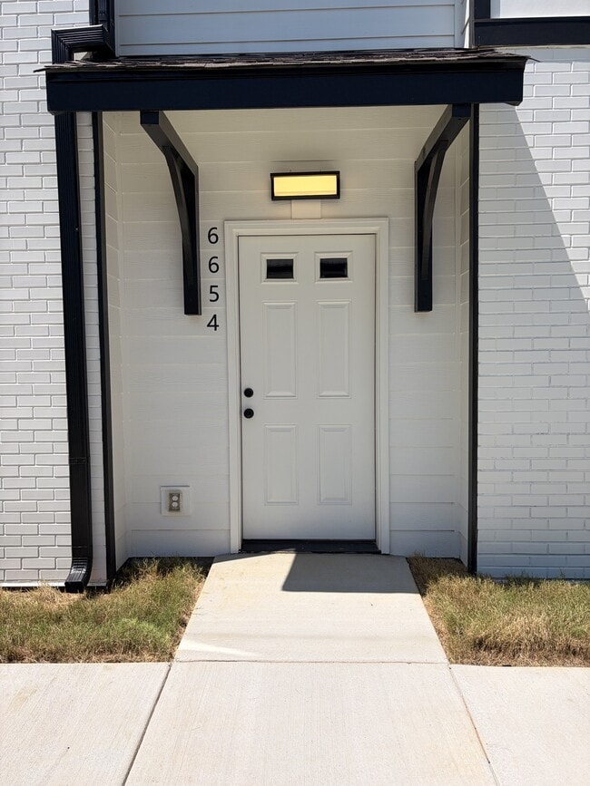 Building Photo - 6662 Indus Way