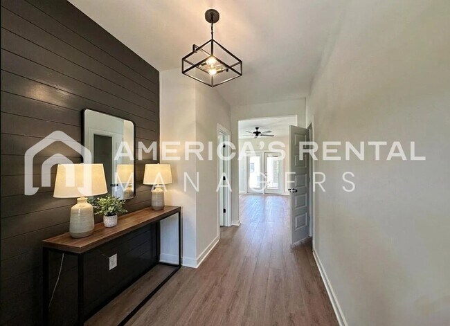 Foto del edificio - Modern Living in Grand River - New Construction End Unit!!