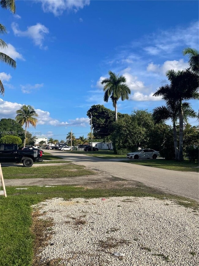 Foto del edificio - 1451 NE 118th St