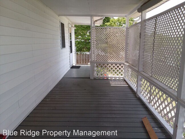 Building Photo - 3 br, 1 bath House - 412 Rich Drive