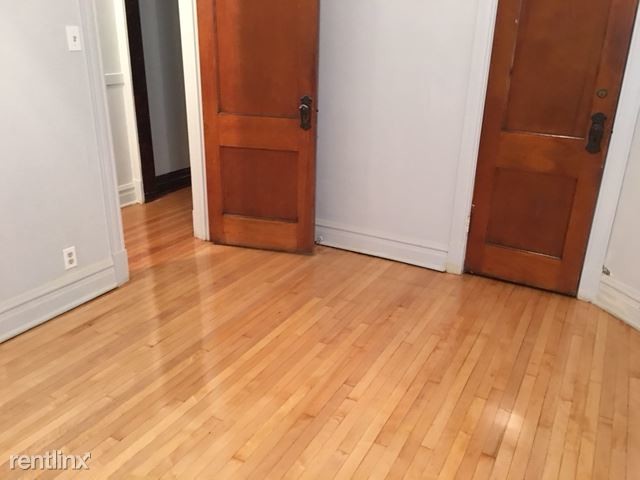 Building Photo - 1522 E 68th St