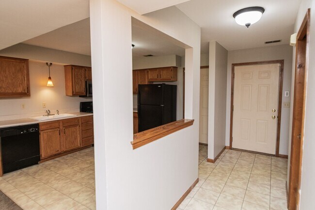 Foto del edificio - 3 bedroom / 2.5 bathroom Townhome for Rent...