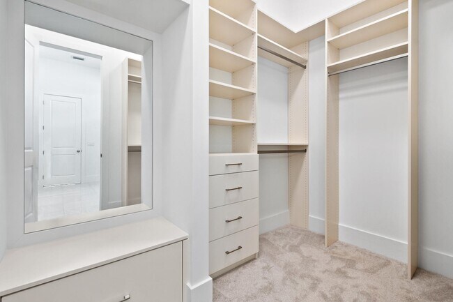 Building Photo - 13505 Artisan Cir