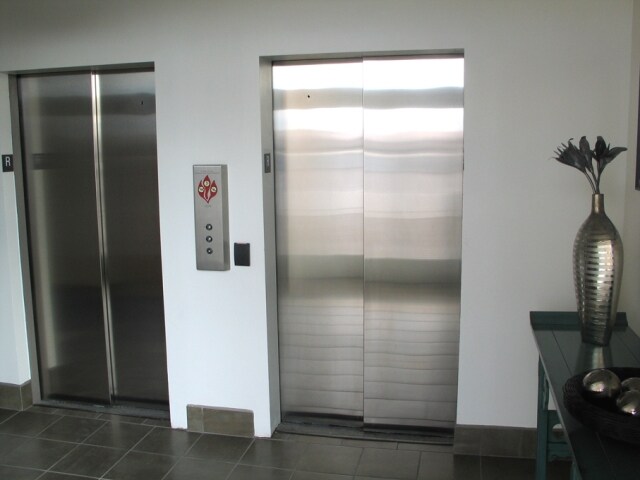 Foto del edificio - Sunrise Bank