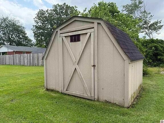 Building Photo - 1615 Kirkwood Dr