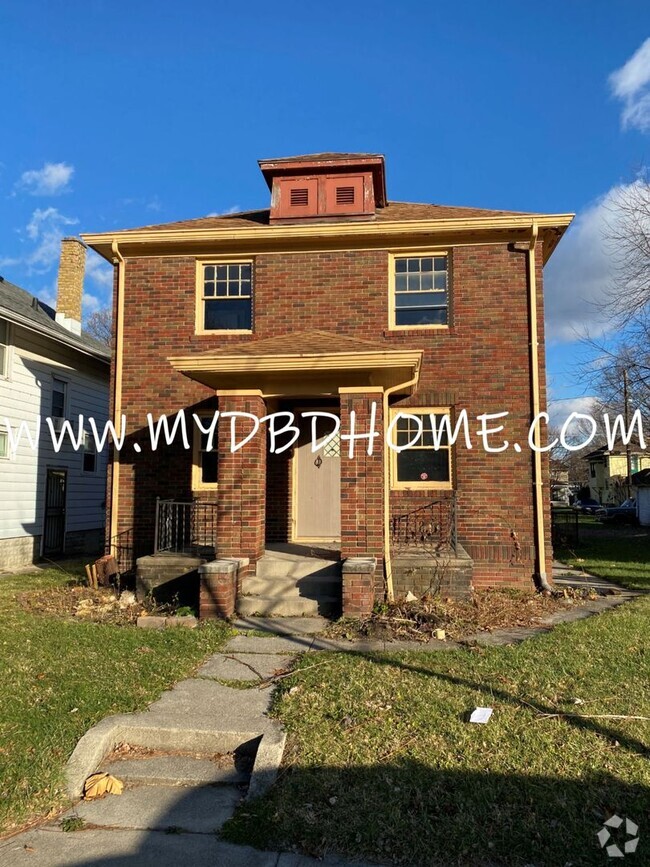 Building Photo - 2905 Central Dr