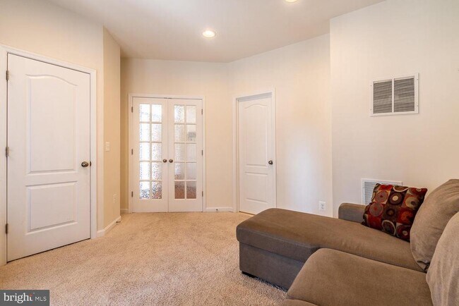 Building Photo - 21766 Harroun Terrace