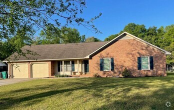 Building Photo - 350 Katydid St