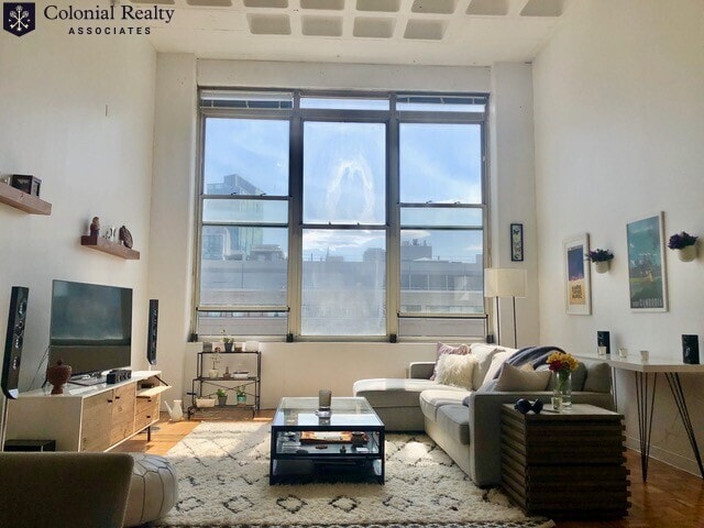 Foto principal - 63 Brookline Ave
