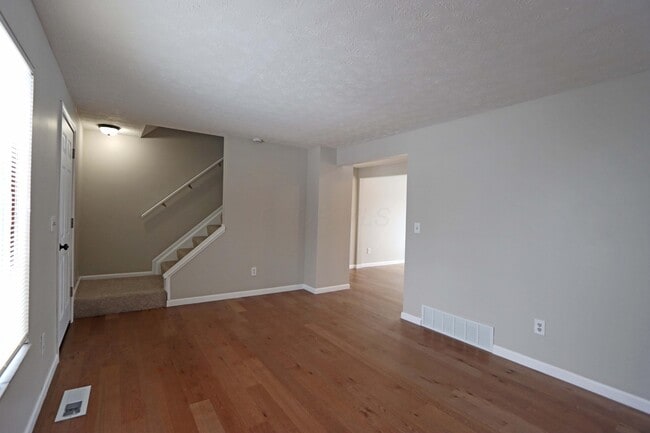 Foto del edificio - 5740 Vestry Ct