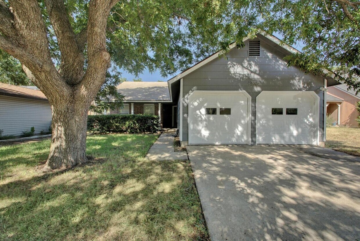 Primary Photo - Great Home in North West Austin!