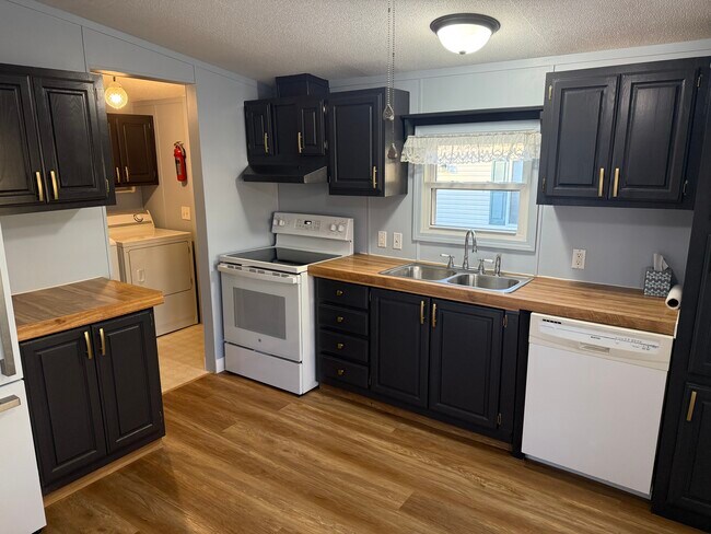 Foto del edificio - 700 S Clyde St