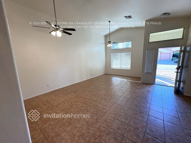 Foto del edificio - 16147 N 157th Dr