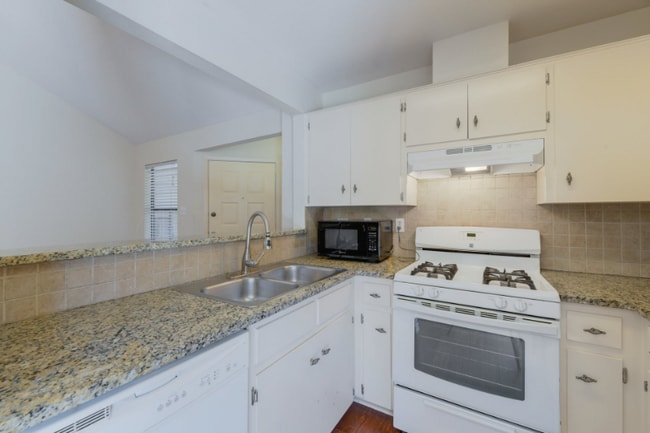 Building Photo - 1802 Rawhide Dr