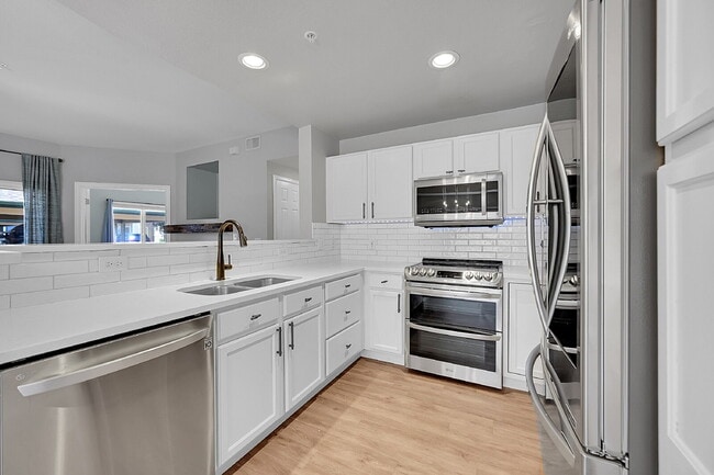 Building Photo - $1,995.00 - 2 Bedrooms, 2 Bathroom, Condo ...